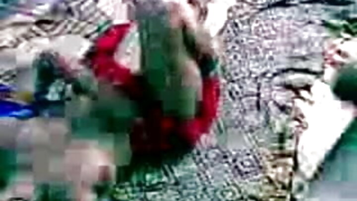 گل بات دے نال ہم جنس پرست فحش جتھے MILFs اک دوجے نوں خوش کردے نیں