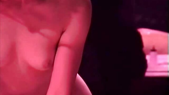 اک لڑکی نے روسی وچ انٹرویو دے بعد blowjob دے دی