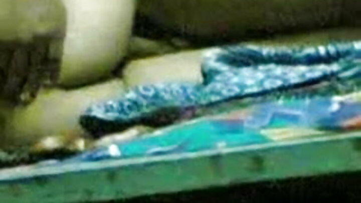 گھریلو روسی فحش، پہلا بندہ، کلوز اپ
