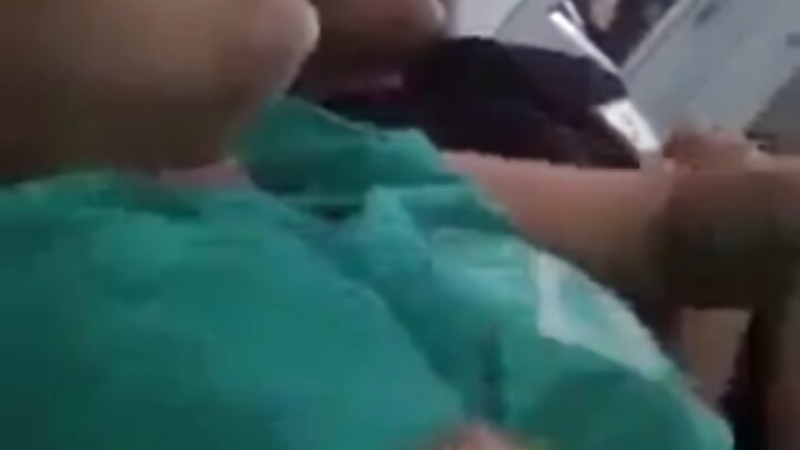 روسی رنڈی دو ساتھیاں دے نال اپنے بوائے فرینڈ نوں دھوکہ دیندی اے
