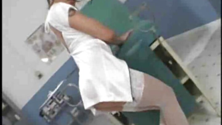 نان پینٹریٹو سیکس جتھے اک سنہرے بالاں آلی اک بندے دے نال سیکس دا مزہ لیندی اے